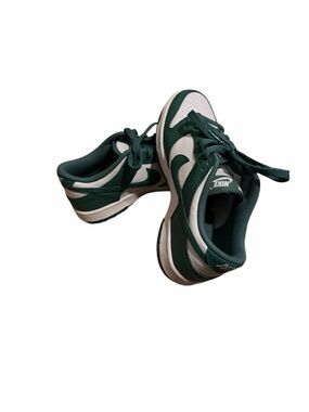 Nike Low-Top Sneakers in  Green and White
